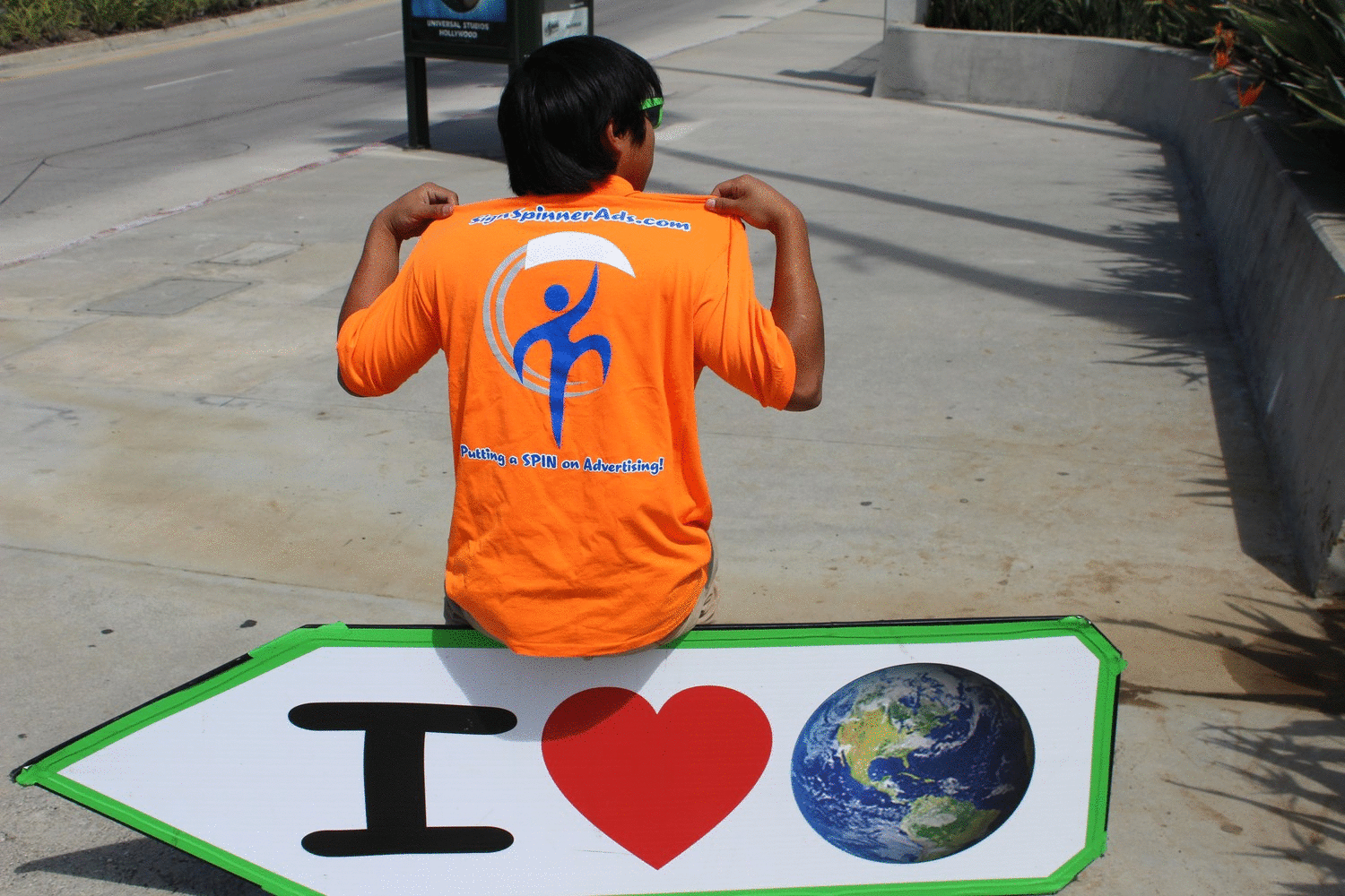 Los Angeles Sign Spinners Sign Spinner Advertising